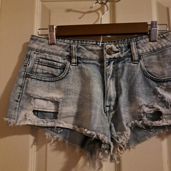 Kendall and Kylie distressed Jeans size 3 5/$25 - Picture 3 of 8